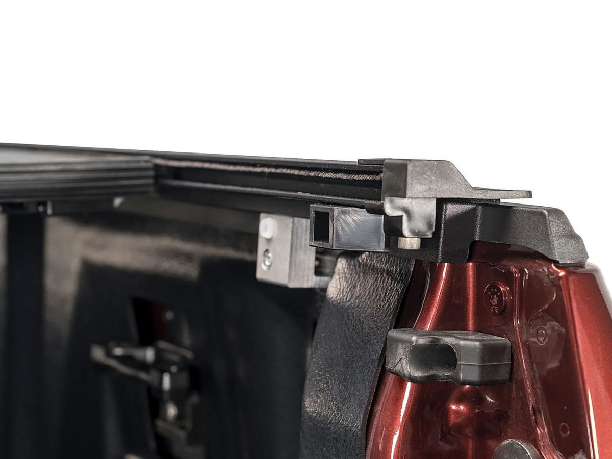 Gator by RealTruck Recoil Retractable Truck Bed Tonneau wrap | G30373 | suitable with 2015 - 2020  F-150 5' 7" Bed (67.1")