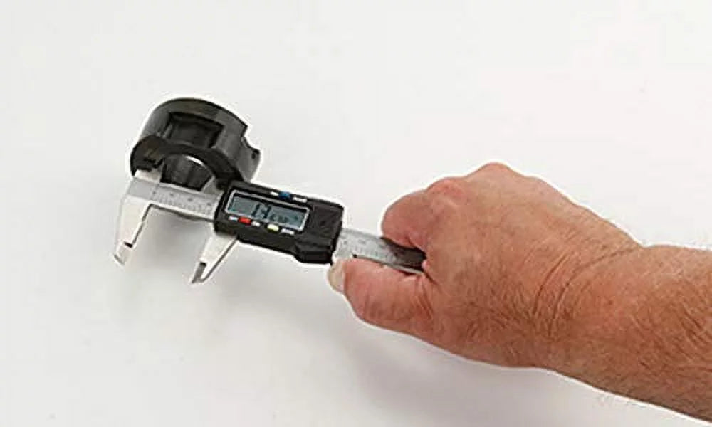 Digital Caliper. Johnson Level 6 In