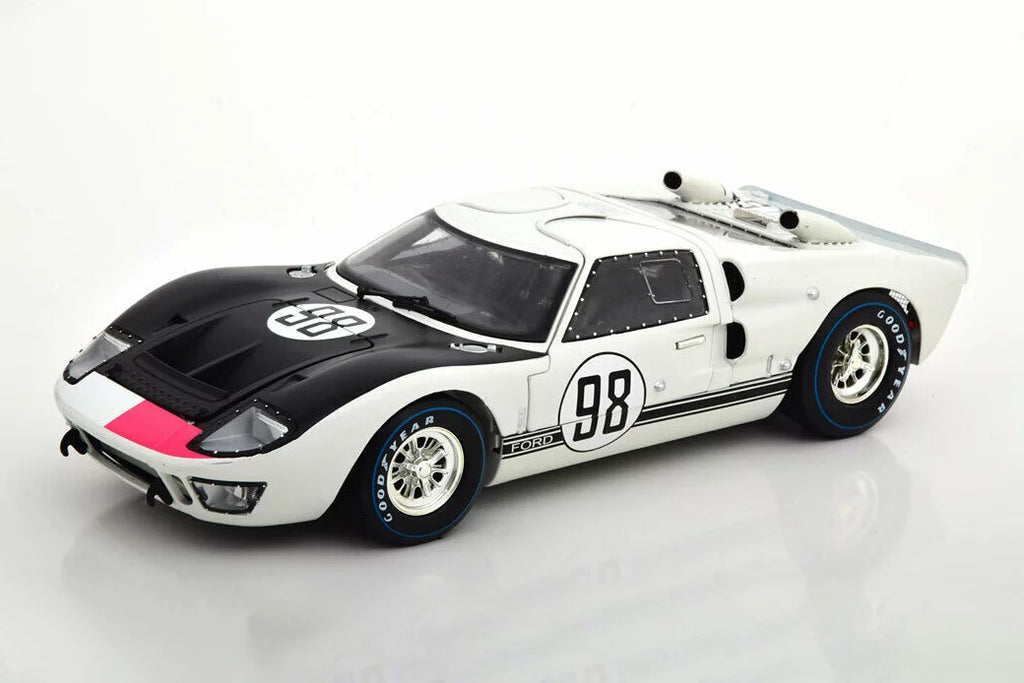 Shelby 1966  GT-40 MK II #98, White - Shelby Collectibles SC415W - 1/18 scale Diecast Model Toy Car
