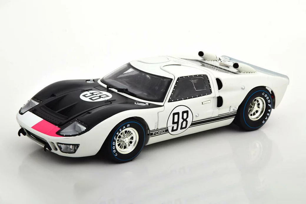 Shelby 1966  GT-40 MK II #98, White - Shelby Collectibles SC415W - 1/18 scale Diecast Model Toy Car