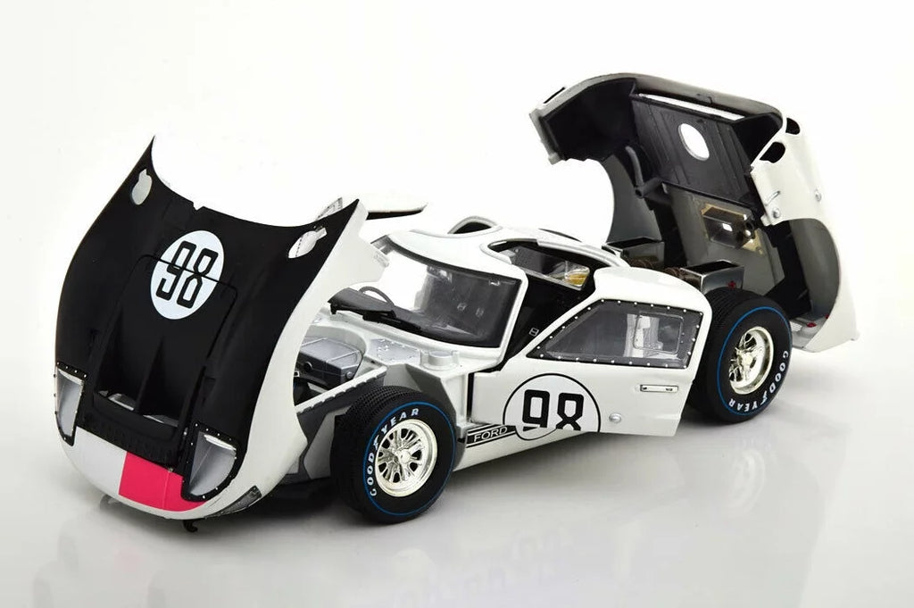 Shelby 1966  GT-40 MK II #98, White - Shelby Collectibles SC415W - 1/18 scale Diecast Model Toy Car