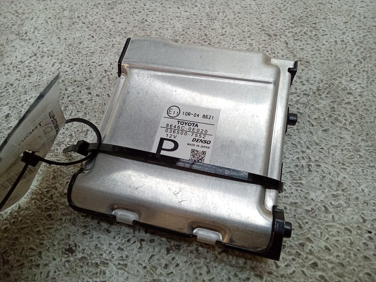 Pre-Owned 2014  Highlander Front Windshield Lane Departure Camera 8646C-0E020 OEM (Good)