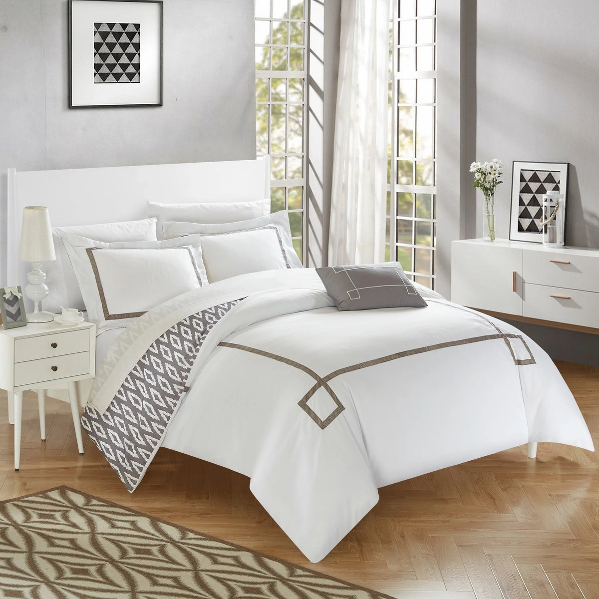 Chic Home 4 Piece Kendall Contemporary Greek Key Embroidered Reversible King Duvet wrap Set Aqua Shams and Decorative Pillows Included