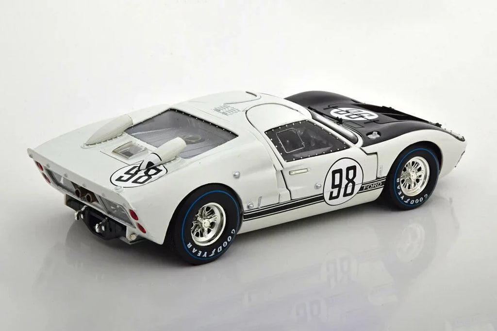 Shelby 1966  GT-40 MK II #98, White - Shelby Collectibles SC415W - 1/18 scale Diecast Model Toy Car